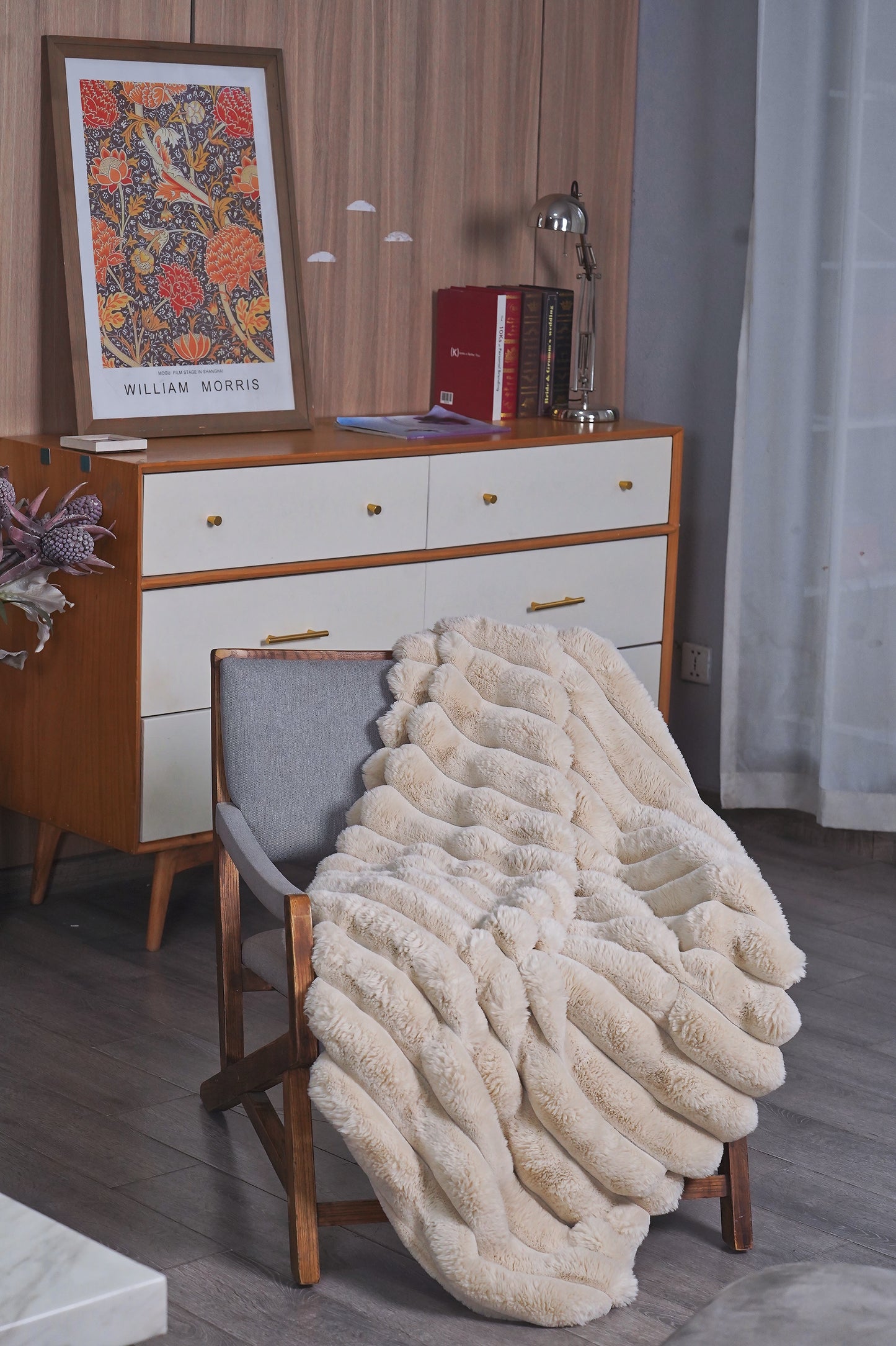 KayWing Faux Rabbit Fur Throw Blanket - Luxury Plush, Cozy for Bedroom & Sofa